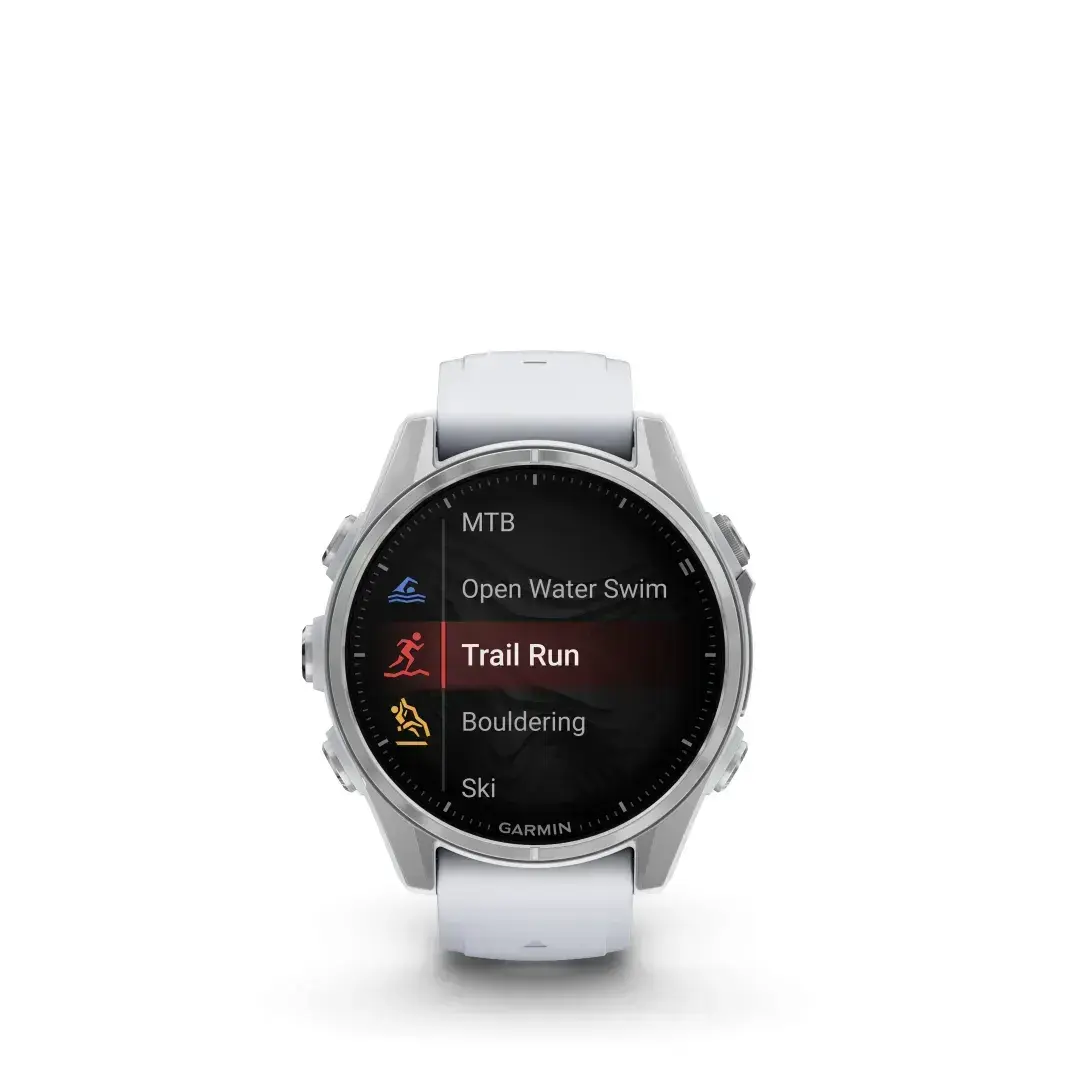 Garmin Fenix 8 AMOLED Whitestone 43mm Sudraba krāsā ar balta akmens krāsas siksniņu