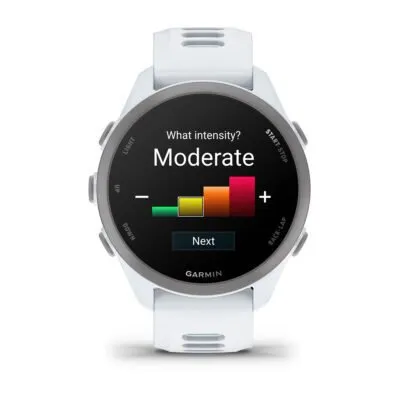 Garmin Forerunner 170 Music Baltā akmens krāsā ar baltā akmens/mākoņu zilas krāsas siksniņu